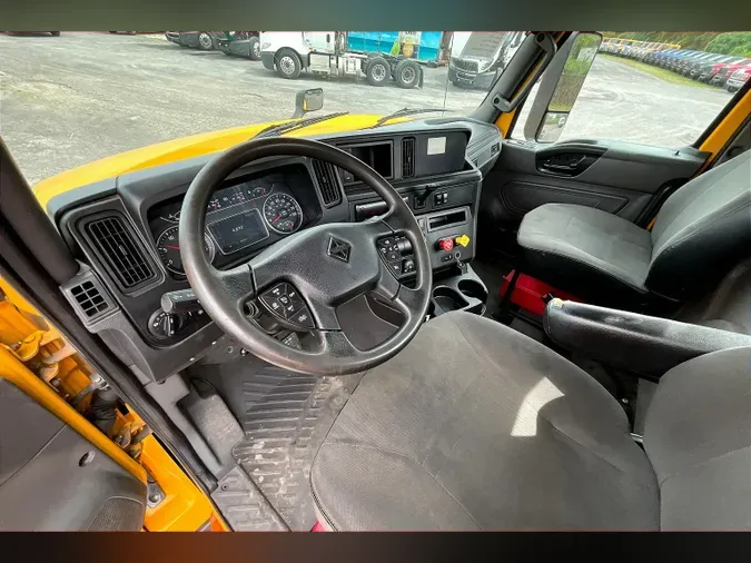 2019 INT LT625 6x4
