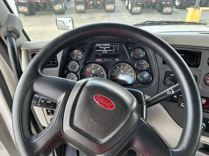 2019 Peterbilt 579