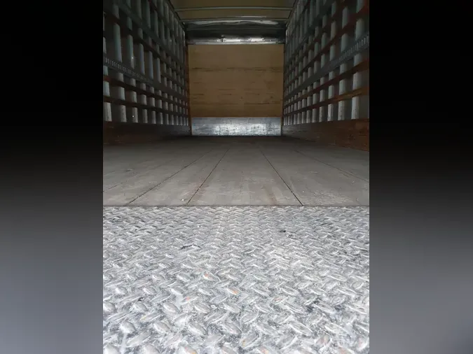 2019 FREIGHTLINER/MERCEDES M2 106