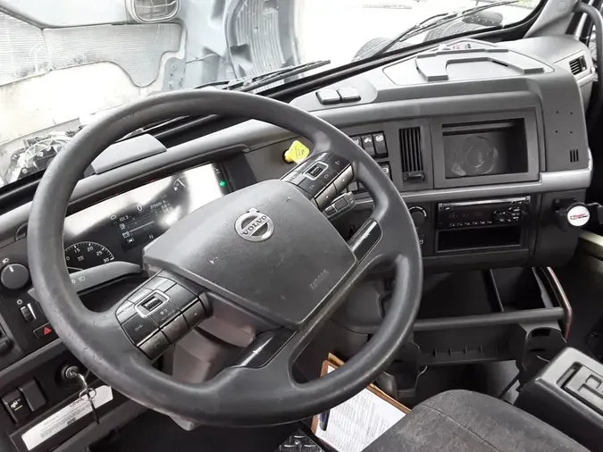 2019 VOLVO VNL64T-3005761a016455674f3d40472f4865693d0