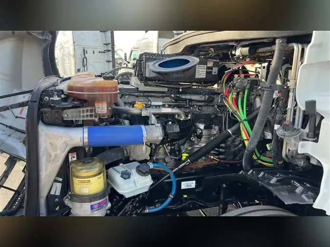 2020 FREIGHTLINER CA126