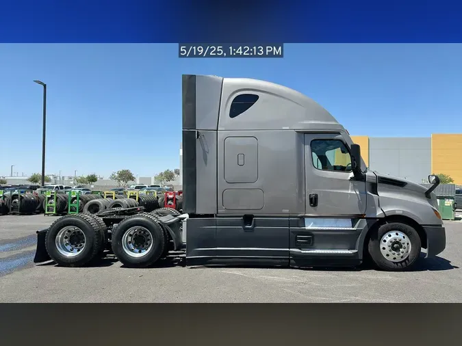 2023 Freightliner Cascadia