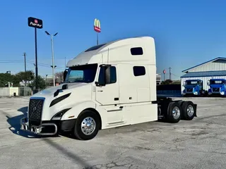 2019 VOLVO VNL64T760