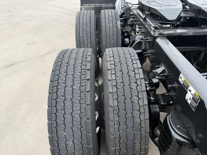 2023 Peterbilt 567