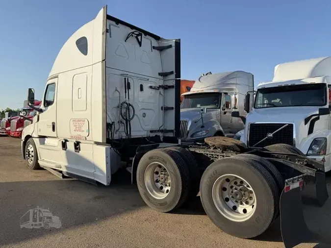 2019 FREIGHTLINER CASCADIA 126