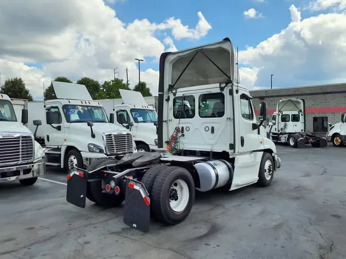 2020 FREIGHTLINER CASCADIA 125