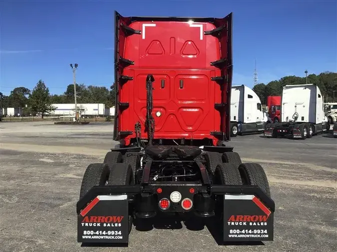 2021 FREIGHTLINER CASCADIA