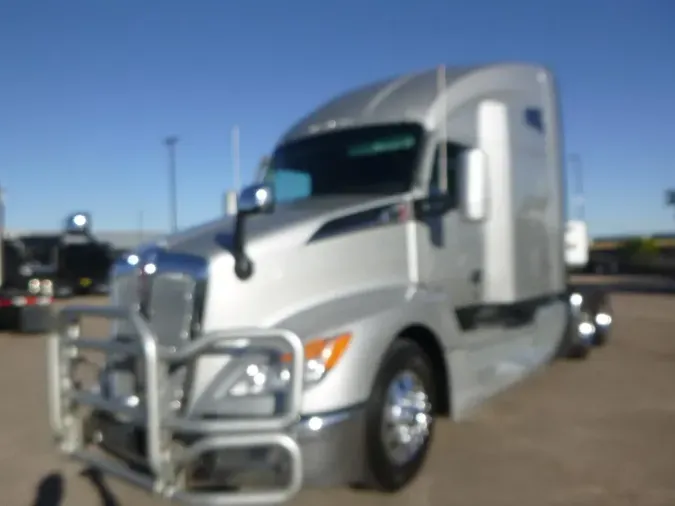 2023 Kenworth T680