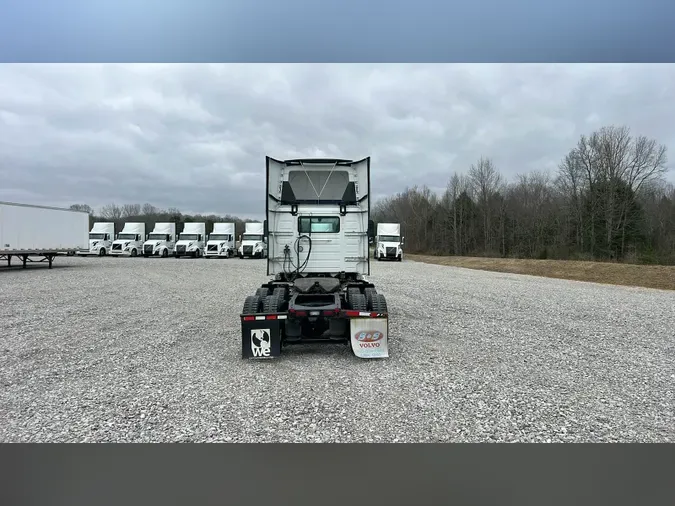 2018 Volvo VNL300