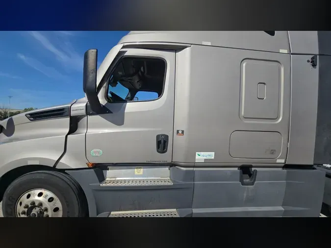 2023 Freightliner Cascadia 126