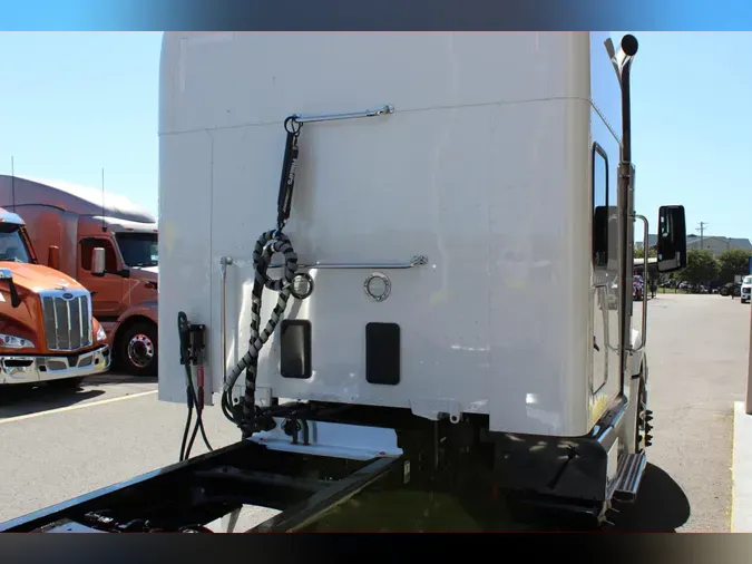2023 Peterbilt 579