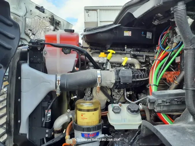 2018 FREIGHTLINER/MERCEDES CASCADIA 113