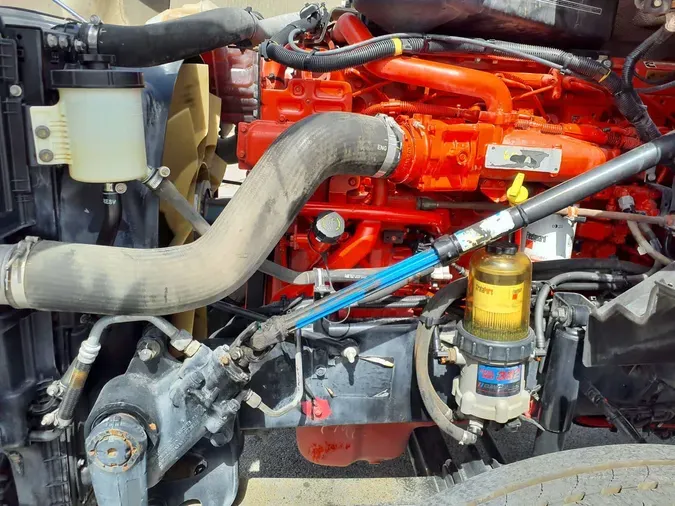 2019 NAVISTAR INTERNATIONAL LT625 DAYCAB T/A
