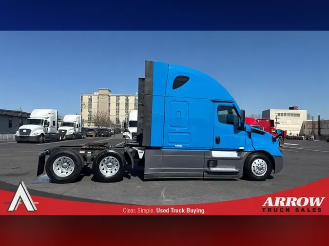 2022 FREIGHTLINER CA126