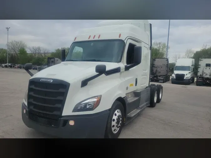 2020 Freightliner Cascadia
