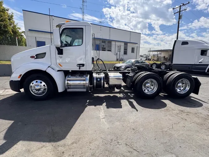 2021 Peterbilt 579