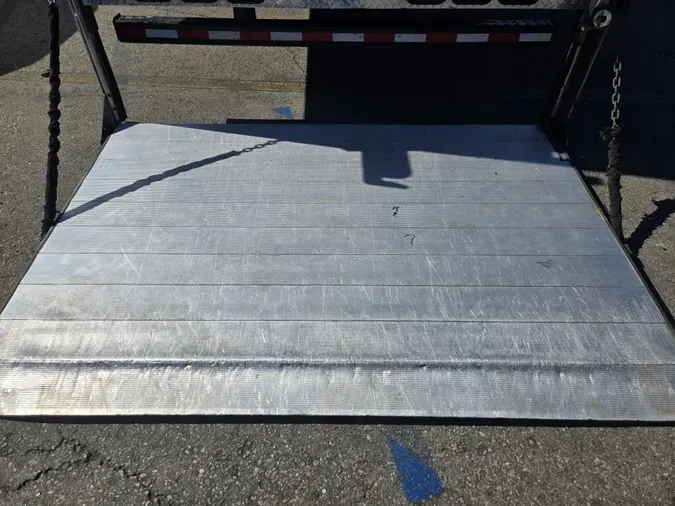 2018 Isuzu NQR578699e94ee62a657352b85e2e40e4c5