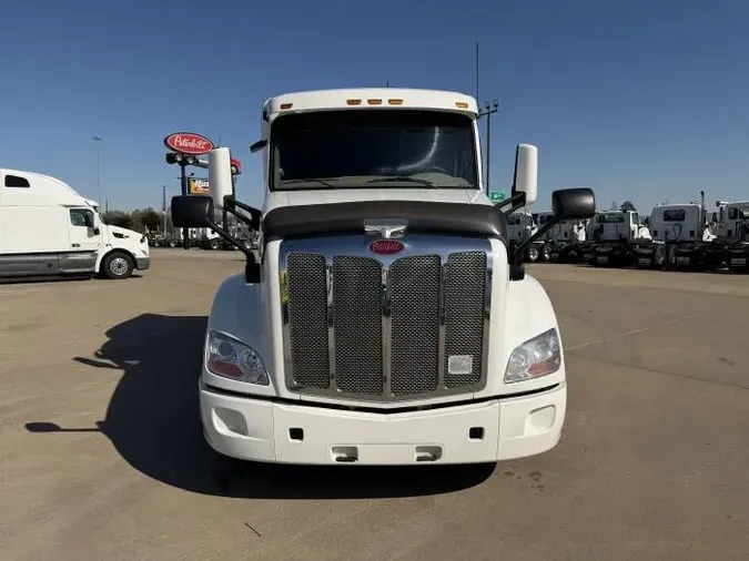 2022 Peterbilt 579