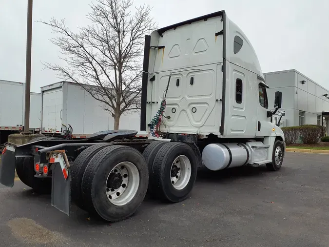 2019 FREIGHTLINER/MERCEDES CASCADIA 125