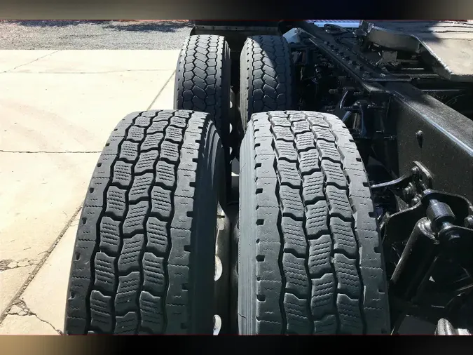 2022 INT LT625 6x4