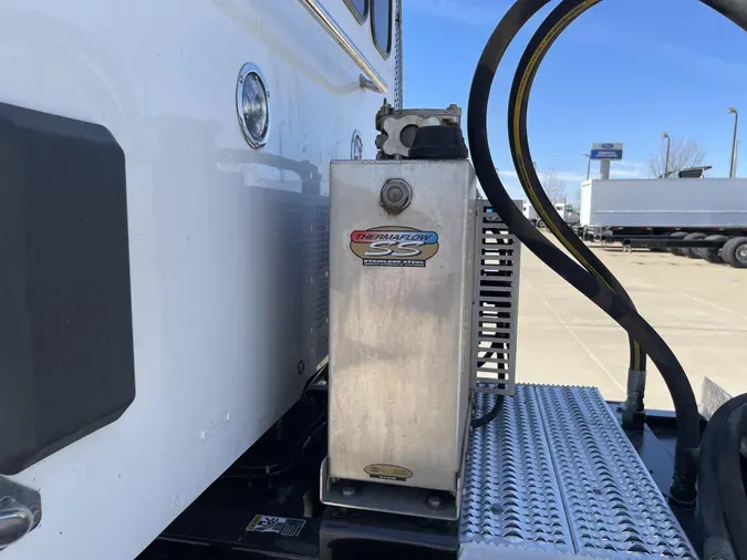 2020 Peterbilt 567