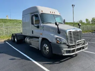 2018 FREIGHTLINER X12564ST