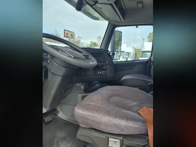 2020 VOLVO VNL64T-760578d5d7c37c0d8c20e7224c4f5256ac6