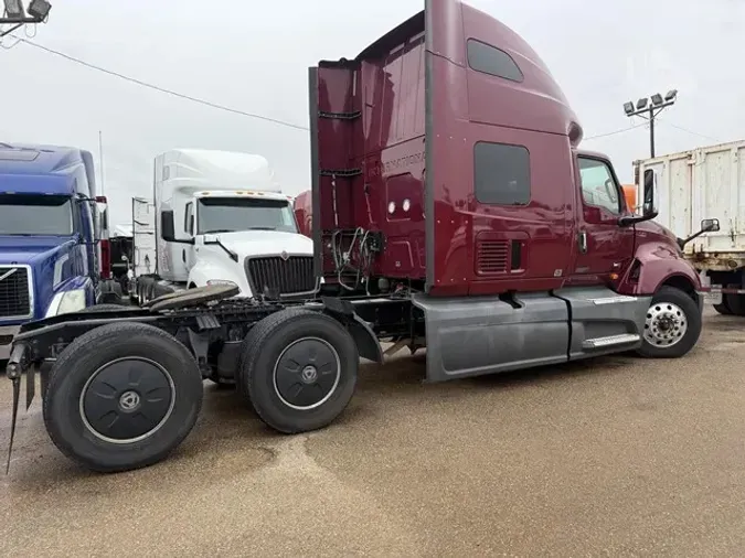 2020 INTERNATIONAL LT