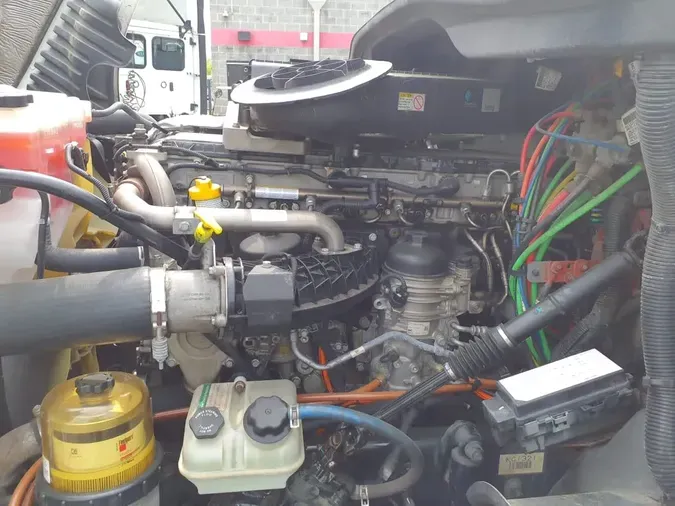 2018 FREIGHTLINER/MERCEDES CASCADIA 125