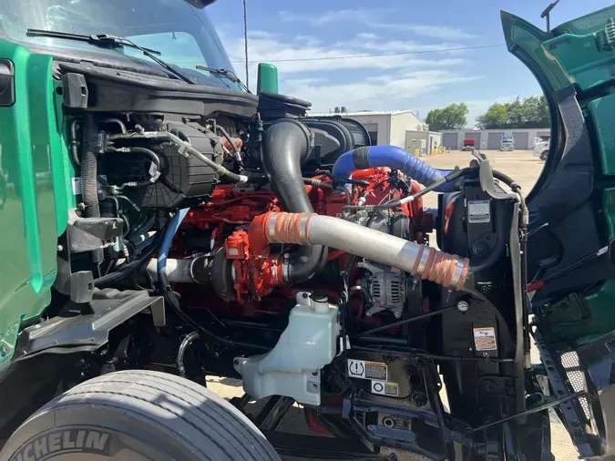 2023 Peterbilt 579
