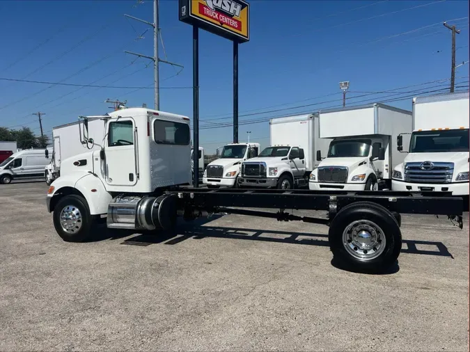 2020 Peterbilt 337