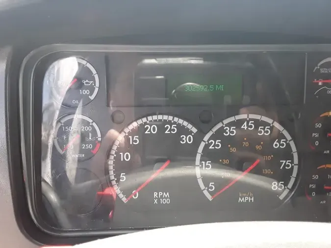 2019 FREIGHTLINER/MERCEDES M2 106