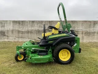 2019 John Deere Z930M