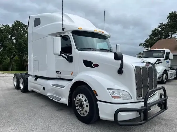 2022 Peterbilt 579