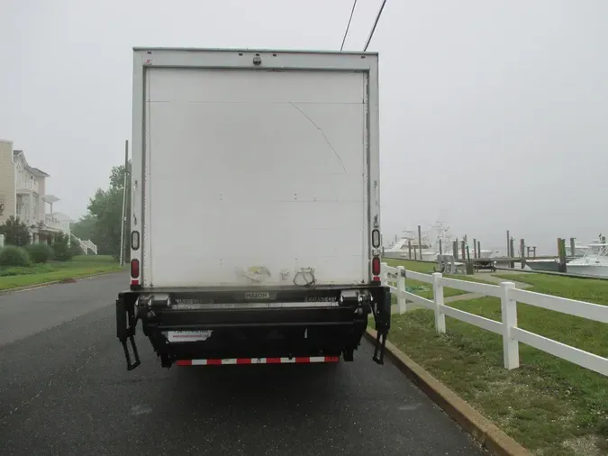 2017 FREIGHTLINER M2 CREW CAB