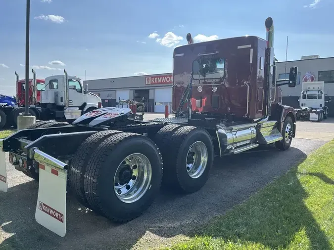 2025 Kenworth T680