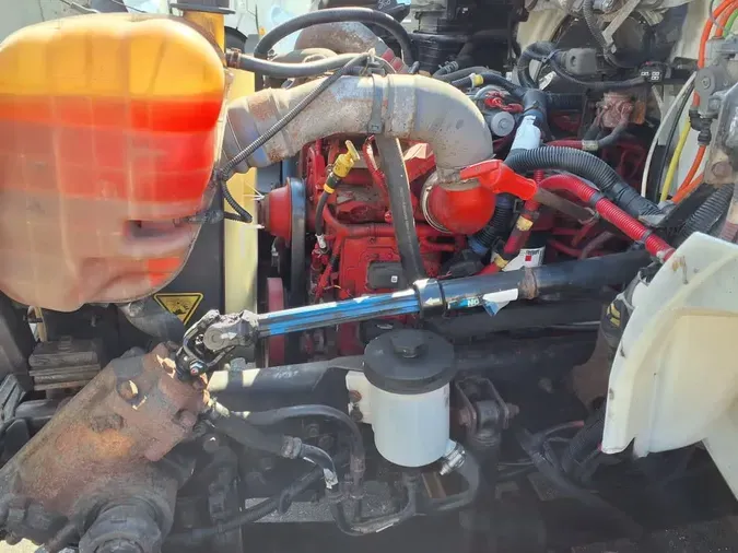 2019 NAVISTAR INTERNATIONAL MV607 (4X2)579d95083bef6ae8e9c06d558ec2561f