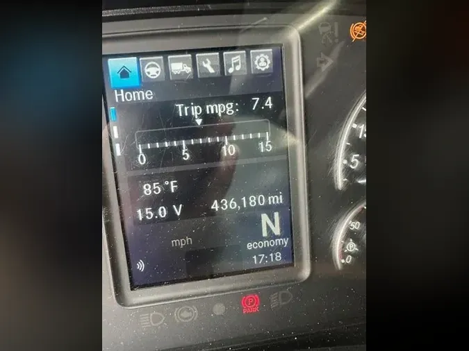 2022 Freightliner Cascadia57a14a16bac75e41932b5dadaef1458d