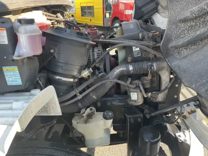 2018 FREIGHTLINER M2 106