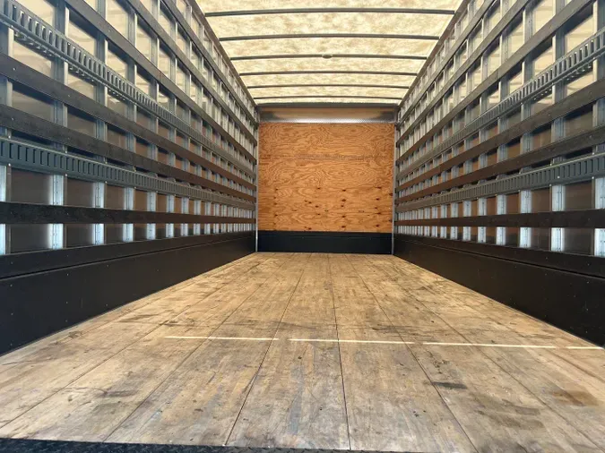 2024 Kenworth T280