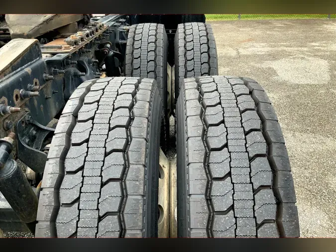 2019 INT LT625 6x4