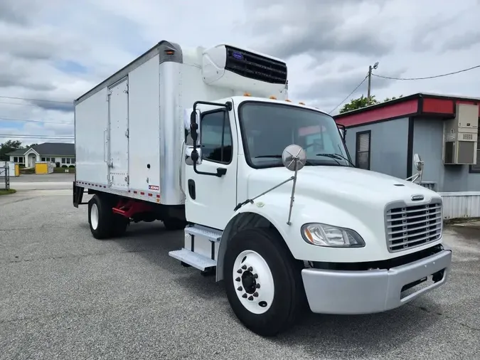2018 FREIGHTLINER M2 106