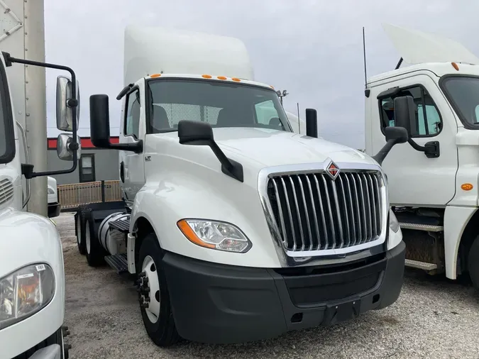 2020 NAVISTAR INTERNATIONAL LT625 DAYCAB T/A