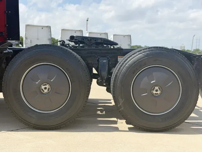 2023 Freightliner Cascadia57b2b88a6fdbfbe9993658495d552cd4