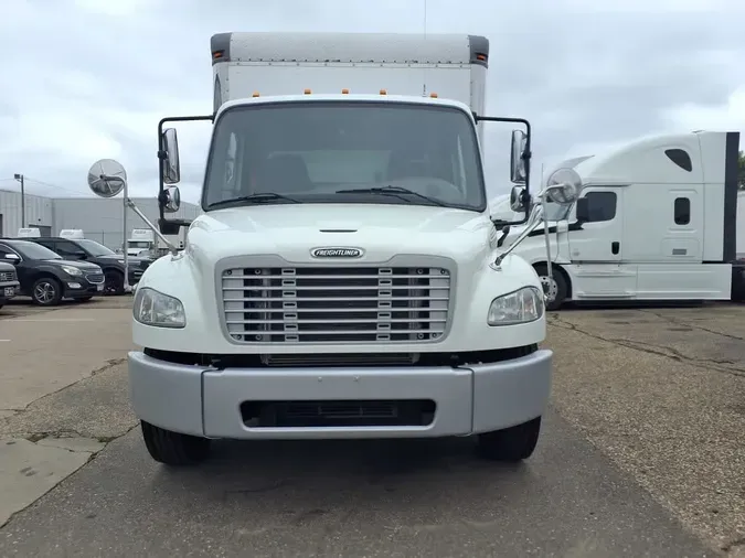 2019 FREIGHTLINER M2 106