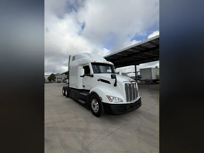 2022 Peterbilt 579
