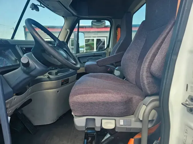 2019 FREIGHTLINER CASCADIA 125