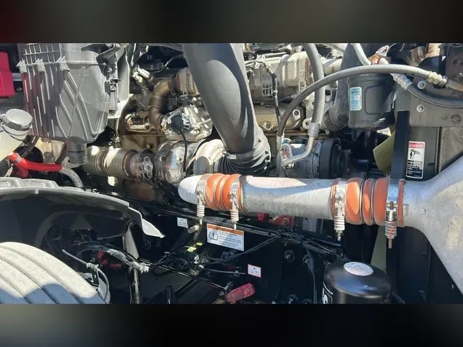 2024 Freightliner Cascadia57be31dd778c2725a013fba02ea11a83