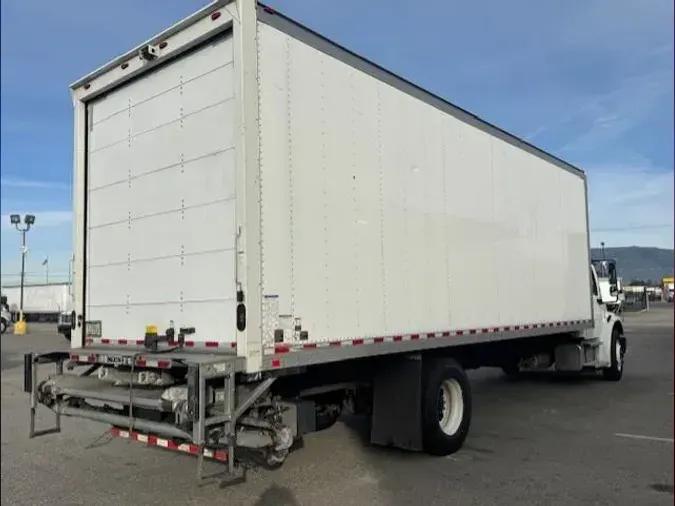 2019 Freightliner Business Class M2 106