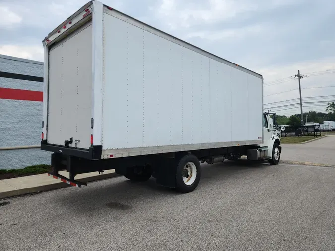 2013 FREIGHTLINER/MERCEDES M2 106